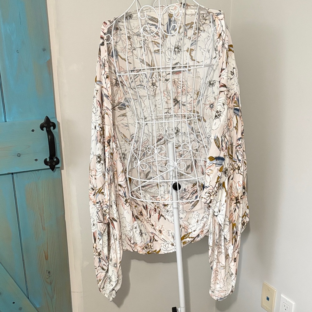 Floral Lightweight Open kimono Soft Pink Floral